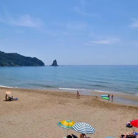 Maria With Pool In Agios Gordios 아파트
